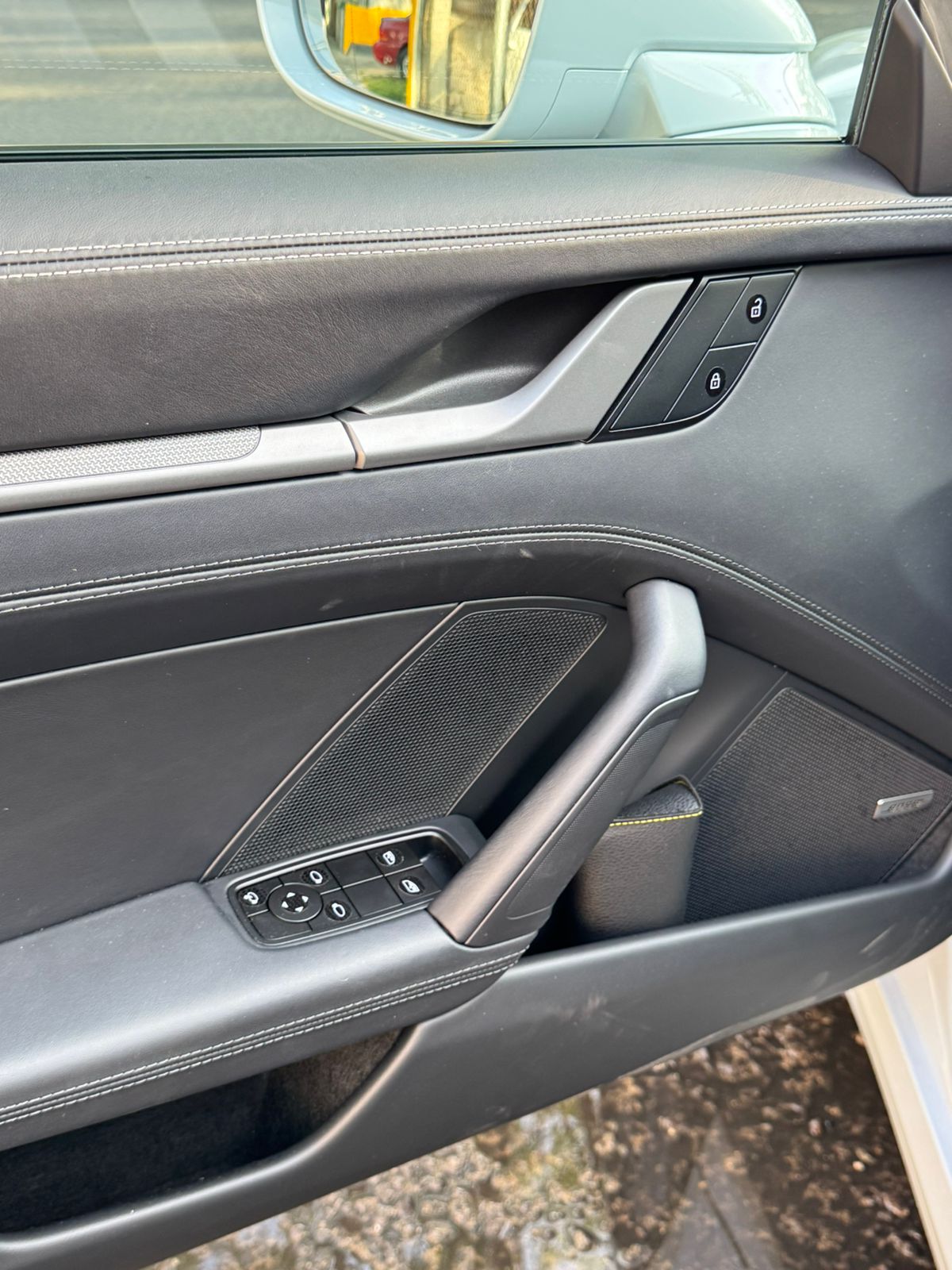 Imagen de WhatsApp 2025-10-23 a las 16.23.50_78629ebb